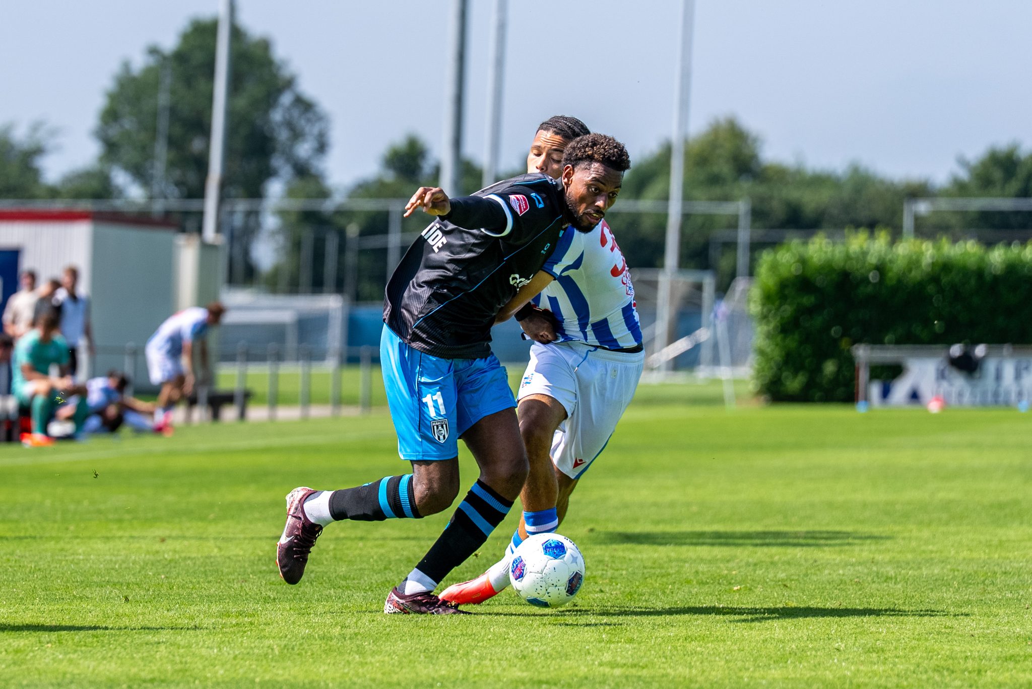 Vertrekinformatie VVV-Venlo – Heracles Almelo
